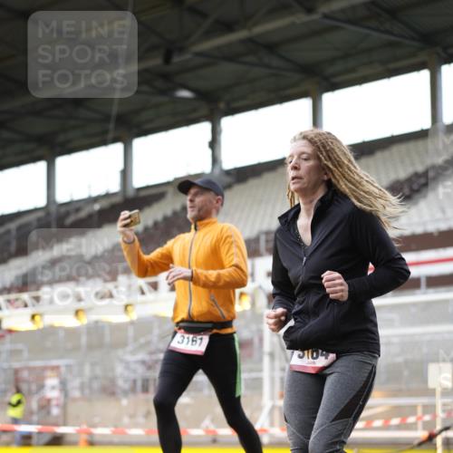 07.12.2025 - St. Pauli X-Mass-Run No. 15 Patografie http://msf.ph/oto/9391614 07.12.2025 10:40:12 Ziel 230, 538, 580, 731, 735, 2169, 3161, 3164, 3796, 3797, 4874, 4878 meine-sportfotos.de