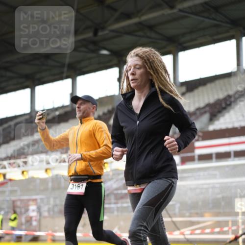 07.12.2025 - St. Pauli X-Mass-Run No. 15 Patografie http://msf.ph/oto/9391615 07.12.2025 10:40:12 Ziel 230, 538, 580, 731, 735, 2169, 3161, 3164, 3796, 3797, 4874, 4878 meine-sportfotos.de