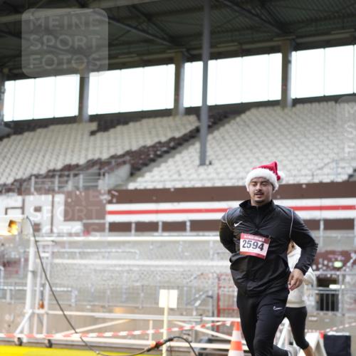 07.12.2025 - St. Pauli X-Mass-Run No. 15 Patografie http://msf.ph/oto/9391623 07.12.2025 10:40:25 Ziel 731, 735, 2169, 2594, 2916, 3161, 3164, 3244, 3407, 3408, 4041 meine-sportfotos.de