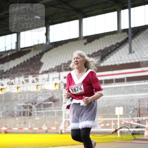 07.12.2025 - St. Pauli X-Mass-Run No. 15 Patografie http://msf.ph/oto/9391705 07.12.2025 10:41:57 Ziel 968, 1266, 1674, 1675, 1676, 2829, 2831 meine-sportfotos.de