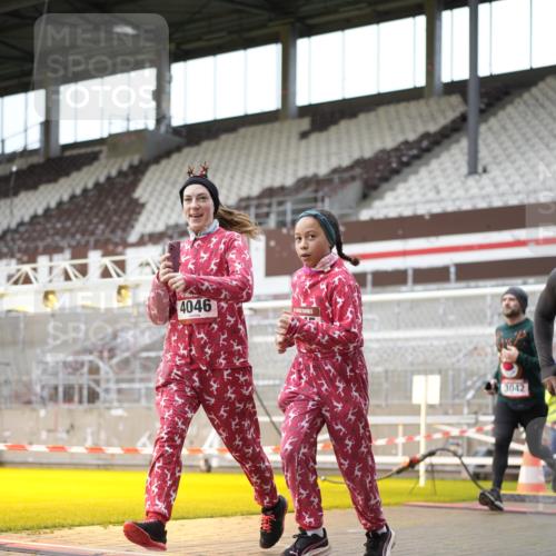 07.12.2025 - St. Pauli X-Mass-Run No. 15 Patografie http://msf.ph/oto/9391710 07.12.2025 10:42:06 Ziel 968, 1674, 1675, 1676, 2261, 3042, 4045, 4046, 4441, 4622 meine-sportfotos.de