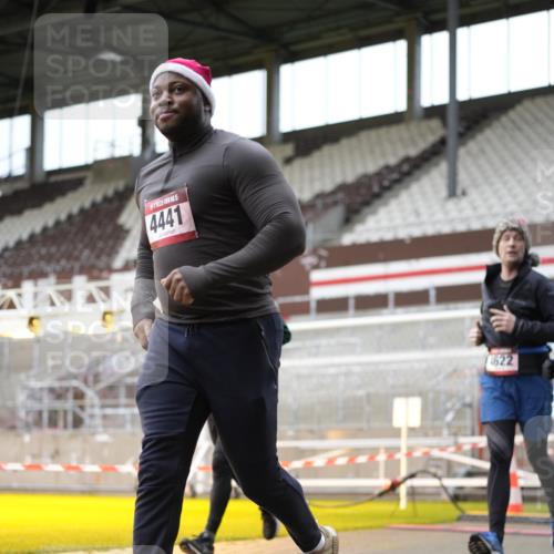 07.12.2025 - St. Pauli X-Mass-Run No. 15 Patografie http://msf.ph/oto/9391714 07.12.2025 10:42:07 Ziel 968, 1674, 1675, 1676, 2261, 3042, 4045, 4046, 4441, 4622 meine-sportfotos.de