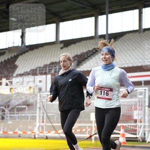 07.12.2025 - St. Pauli X-Mass-Run No. 15 Patografie http://msf.ph/oto/9391720 07.12.2025 10:42:14 Ziel 116, 1438, 2157, 2261, 2931, 3042, 3399, 4045, 4046, 4441, 4622 meine-sportfotos.de