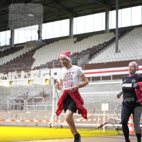 07.12.2025 - St. Pauli X-Mass-Run No. 15 Patografie http://msf.ph/oto/9391723 07.12.2025 10:42:17 Ziel 116, 563, 1272, 1438, 2013, 2157, 2261, 2722, 2931, 3042, 3399, 4045, 4046, 4441, 4622 meine-sportfotos.de