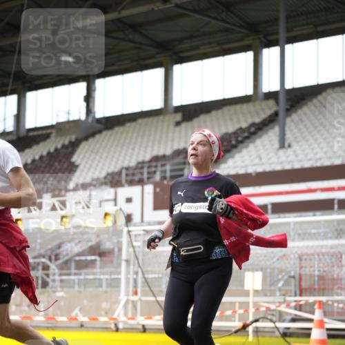 07.12.2025 - St. Pauli X-Mass-Run No. 15 Patografie http://msf.ph/oto/9391724 07.12.2025 10:42:17 Ziel 116, 563, 1272, 1438, 2013, 2157, 2261, 2722, 2931, 3042, 3399, 4045, 4046, 4441, 4622 meine-sportfotos.de