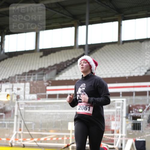 07.12.2025 - St. Pauli X-Mass-Run No. 15 Patografie http://msf.ph/oto/9391751 07.12.2025 10:42:34 Ziel 519, 563, 625, 1272, 1358, 1434, 2012, 2013, 2061, 2155, 2157, 2621, 2622, 2722, 4394, 4594 meine-sportfotos.de