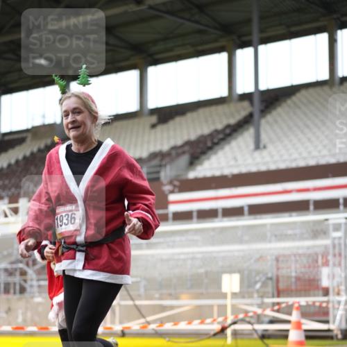 07.12.2025 - St. Pauli X-Mass-Run No. 15 Patografie http://msf.ph/oto/9391785 07.12.2025 10:43:06 Ziel 296, 1053, 1301, 1616, 1814, 1936, 2052, 2053, 2336, 2337, 2724, 2726, 2761, 2762, 2802, 2901, 3381, 4161, 4621 meine-sportfotos.de