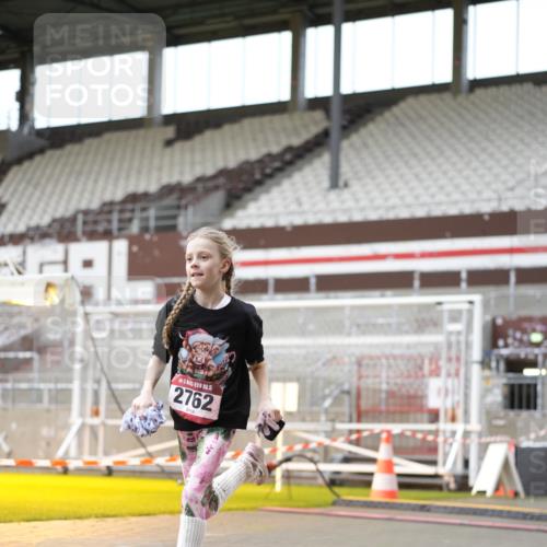 07.12.2025 - St. Pauli X-Mass-Run No. 15 Patografie http://msf.ph/oto/9391786 07.12.2025 10:43:07 Ziel 296, 1053, 1301, 1616, 1814, 1936, 2052, 2053, 2336, 2337, 2724, 2726, 2761, 2762, 2802, 2901, 3381, 4161, 4621 meine-sportfotos.de