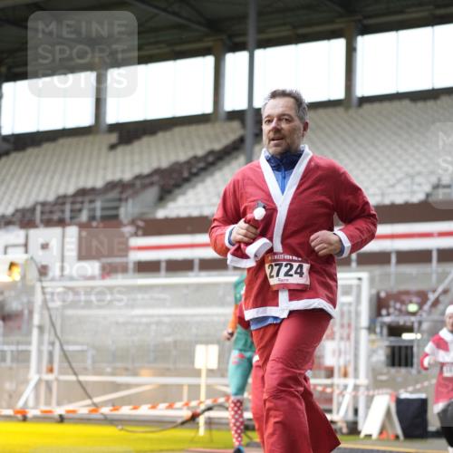 07.12.2025 - St. Pauli X-Mass-Run No. 15 Patografie http://msf.ph/oto/9391788 07.12.2025 10:43:09 Ziel 1053, 1301, 1616, 1814, 1936, 2052, 2053, 2724, 2726, 2761, 2762, 2802, 2901, 3381, 4621 meine-sportfotos.de