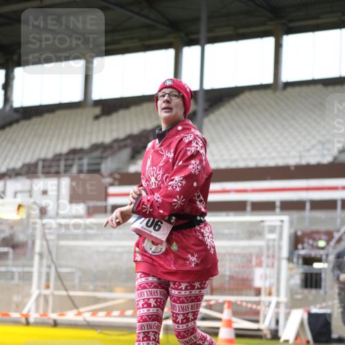 07.12.2025 - St. Pauli X-Mass-Run No. 15 Patografie http://msf.ph/oto/9391810 07.12.2025 10:43:34 Ziel 74, 84, 559, 706, 1913, 2459, 2487, 2647, 2767, 3100, 3226, 3237, 4095, 4096, 4104 meine-sportfotos.de