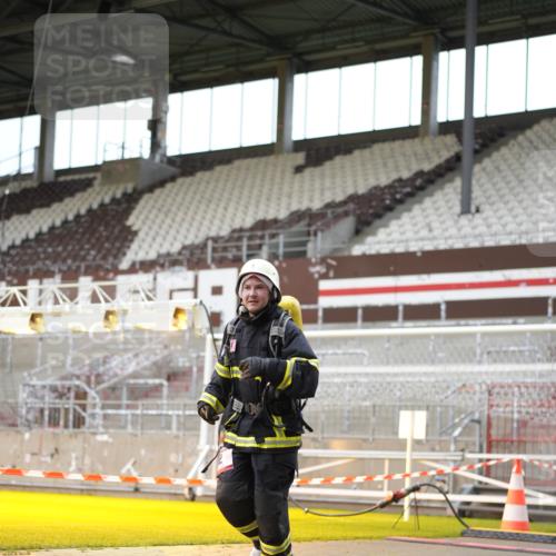 07.12.2025 - St. Pauli X-Mass-Run No. 15 Patografie http://msf.ph/oto/9391823 07.12.2025 10:43:56 Ziel 32, 179, 1651, 2499, 2950, 2955, 4254, 4255 meine-sportfotos.de