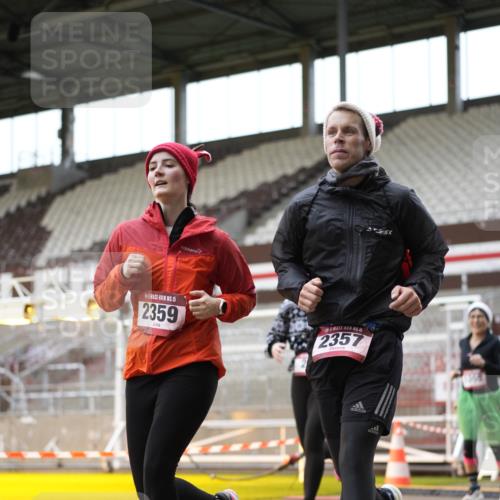 07.12.2025 - St. Pauli X-Mass-Run No. 15 Patografie http://msf.ph/oto/9391842 07.12.2025 10:44:17 Ziel 220, 571, 1051, 1059, 1060, 1089, 1421, 1947, 1948, 2357, 2359, 3012 meine-sportfotos.de