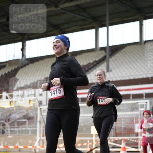 07.12.2025 - St. Pauli X-Mass-Run No. 15 Patografie http://msf.ph/oto/9391866 07.12.2025 10:45:01 Ziel 86, 631, 636, 791, 793, 1415, 1419, 1546, 2158, 2524, 2525, 4876 meine-sportfotos.de