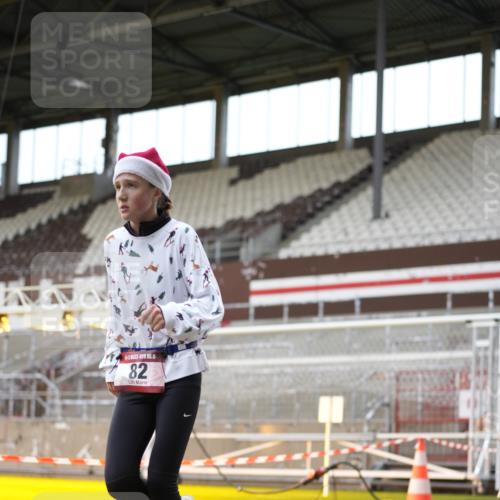 07.12.2025 - St. Pauli X-Mass-Run No. 15 Patografie http://msf.ph/oto/9391887 07.12.2025 10:45:13 Ziel 82, 401, 430, 467, 631, 636, 793, 1096, 1245, 1415, 1419, 1546, 2086, 2158, 2220, 2355, 2356, 2524, 2525, 2926, 2934, 3350 meine-sportfotos.de