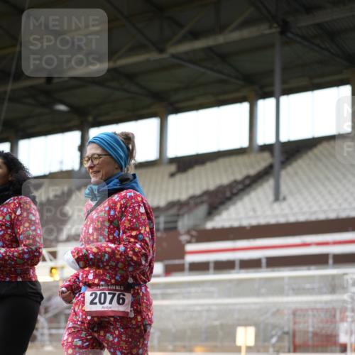07.12.2025 - St. Pauli X-Mass-Run No. 15 Patografie http://msf.ph/oto/9391919 07.12.2025 10:45:44 Ziel 1041, 1715, 1823, 2076, 2079, 2089, 2218, 2324, 2326, 3835, 3838, 4616, 4619, 4620, 4762, 4854 meine-sportfotos.de