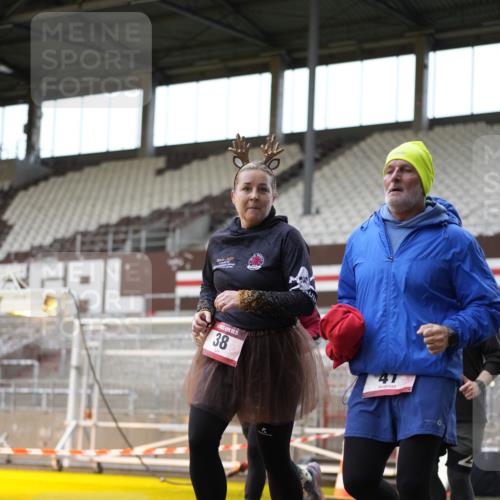 07.12.2025 - St. Pauli X-Mass-Run No. 15 Patografie http://msf.ph/oto/9391947 07.12.2025 10:46:06 Ziel 38, 41, 162, 168, 178, 183, 908, 1094, 1955, 2082, 2216, 2334, 2423, 2574, 2733, 2734 meine-sportfotos.de