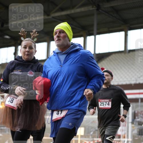 07.12.2025 - St. Pauli X-Mass-Run No. 15 Patografie http://msf.ph/oto/9391948 07.12.2025 10:46:07 Ziel 38, 41, 153, 162, 168, 178, 183, 908, 1094, 1955, 2082, 2216, 2334, 2423, 2574 meine-sportfotos.de