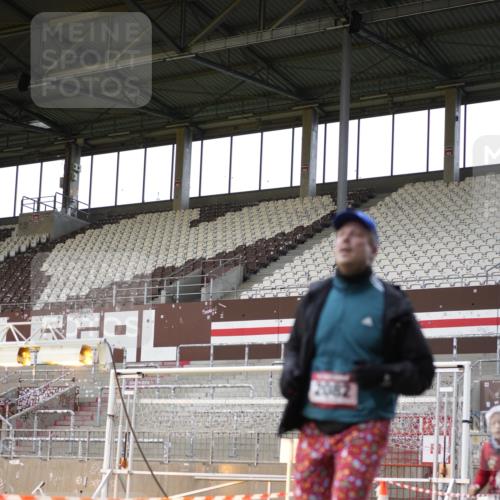 07.12.2025 - St. Pauli X-Mass-Run No. 15 Patografie http://msf.ph/oto/9391952 07.12.2025 10:46:09 Ziel 38, 41, 153, 162, 168, 178, 183, 908, 914, 917, 1094, 1955, 2082, 2216, 2334, 2574, 4589 meine-sportfotos.de