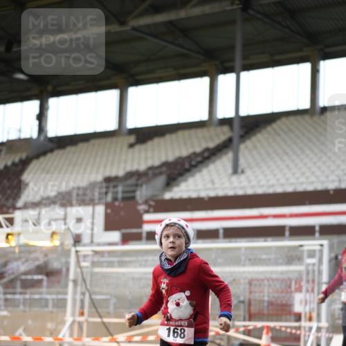 07.12.2025 - St. Pauli X-Mass-Run No. 15 Patografie http://msf.ph/oto/9391954 07.12.2025 10:46:10 Ziel 38, 41, 153, 162, 168, 178, 183, 908, 914, 917, 1094, 1955, 2082, 2216, 2303, 2306, 2334, 2574, 4589 meine-sportfotos.de