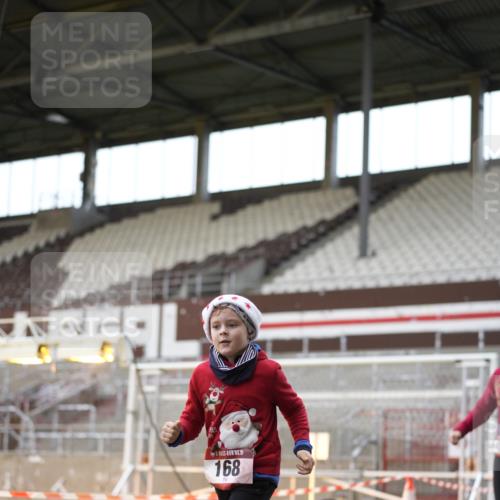 07.12.2025 - St. Pauli X-Mass-Run No. 15 Patografie http://msf.ph/oto/9391955 07.12.2025 10:46:11 Ziel 38, 41, 153, 162, 168, 178, 183, 908, 914, 917, 1094, 1955, 2082, 2216, 2303, 2306, 2334, 2574, 4589 meine-sportfotos.de