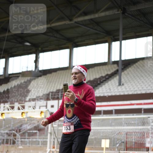 07.12.2025 - St. Pauli X-Mass-Run No. 15 Patografie http://msf.ph/oto/9391957 07.12.2025 10:46:12 Ziel 38, 41, 153, 162, 168, 178, 183, 914, 917, 1040, 1955, 2082, 2216, 2303, 2306, 2334, 2574, 2960, 4589 meine-sportfotos.de