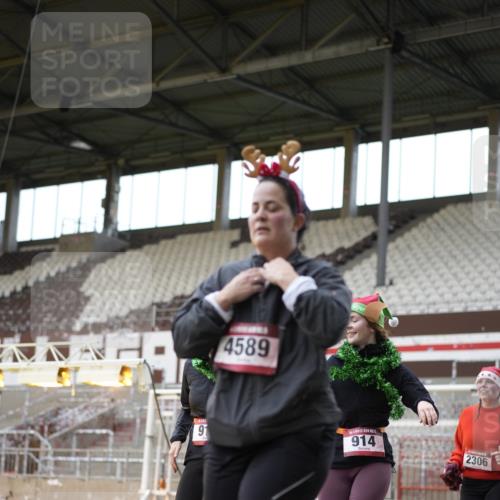 07.12.2025 - St. Pauli X-Mass-Run No. 15 Patografie http://msf.ph/oto/9391959 07.12.2025 10:46:14 Ziel 38, 41, 153, 162, 168, 178, 183, 641, 914, 917, 1040, 1043, 1955, 2082, 2092, 2216, 2303, 2306, 2334, 2574, 2960, 4589 meine-sportfotos.de