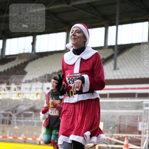 07.12.2025 - St. Pauli X-Mass-Run No. 15 Patografie http://msf.ph/oto/9392015 07.12.2025 10:46:57 Ziel 231, 821, 823, 824, 1359, 1362, 1747, 1750, 1872, 1875, 2115, 2957, 3029, 3123, 4593 meine-sportfotos.de