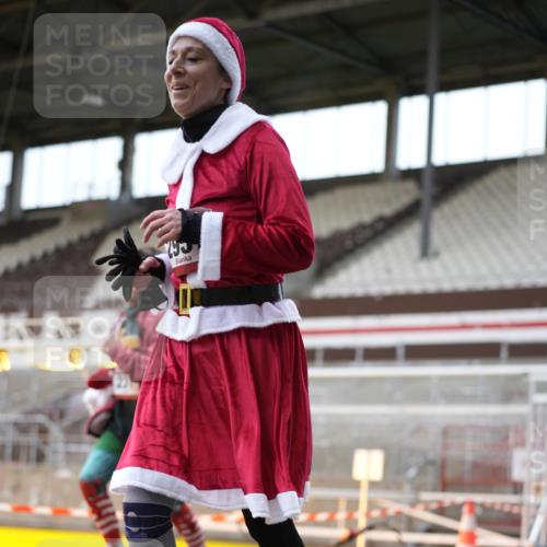 07.12.2025 - St. Pauli X-Mass-Run No. 15 Patografie http://msf.ph/oto/9392016 07.12.2025 10:46:57 Ziel 231, 821, 823, 824, 1359, 1362, 1747, 1750, 1872, 1875, 2115, 2957, 3029, 3123, 4593 meine-sportfotos.de