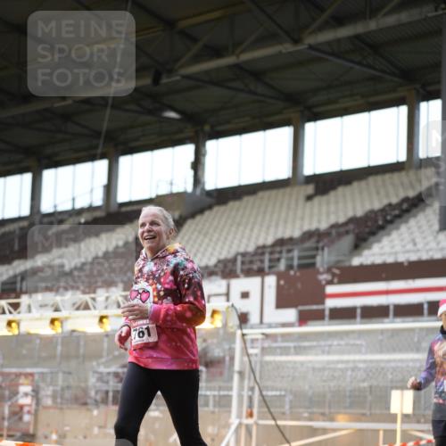 07.12.2025 - St. Pauli X-Mass-Run No. 15 Patografie http://msf.ph/oto/9392022 07.12.2025 10:47:05 Ziel 231, 1171, 1362, 1747, 1750, 1819, 1875, 2115, 2200, 2683, 2684, 2957, 3029, 3123, 3344 meine-sportfotos.de