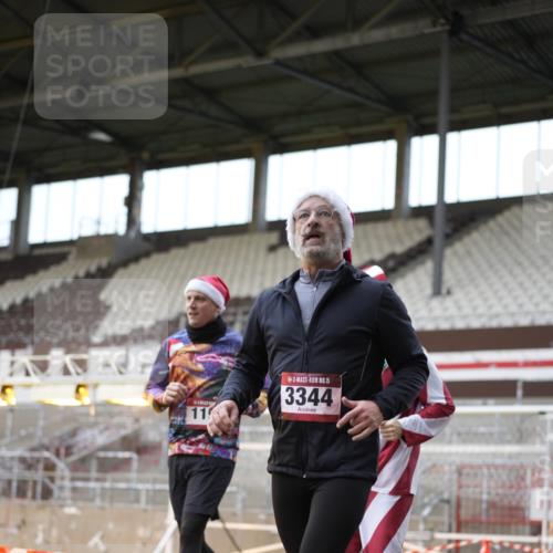 07.12.2025 - St. Pauli X-Mass-Run No. 15 Patografie http://msf.ph/oto/9392024 07.12.2025 10:47:06 Ziel 231, 1171, 1747, 1750, 1819, 2115, 2200, 2683, 2684, 2957, 3029, 3123, 3344 meine-sportfotos.de