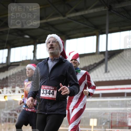 07.12.2025 - St. Pauli X-Mass-Run No. 15 Patografie http://msf.ph/oto/9392026 07.12.2025 10:47:06 Ziel 231, 1171, 1747, 1750, 1819, 2115, 2200, 2683, 2684, 2957, 3029, 3123, 3344 meine-sportfotos.de