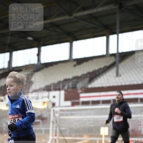 07.12.2025 - St. Pauli X-Mass-Run No. 15 Patografie http://msf.ph/oto/9392031 07.12.2025 10:47:10 Ziel 231, 1171, 1819, 2115, 2200, 2683, 2684, 2957, 3029, 3123, 3344 meine-sportfotos.de