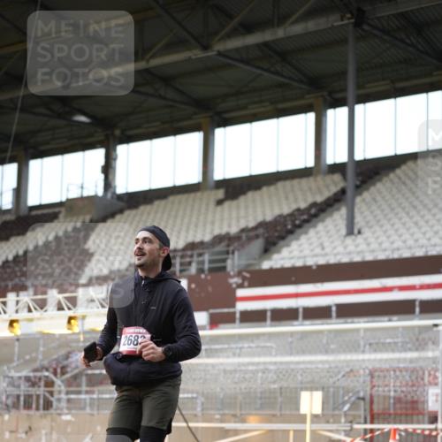 07.12.2025 - St. Pauli X-Mass-Run No. 15 Patografie http://msf.ph/oto/9392033 07.12.2025 10:47:10 Ziel 231, 1171, 1819, 2115, 2200, 2683, 2684, 2957, 3029, 3123, 3344 meine-sportfotos.de