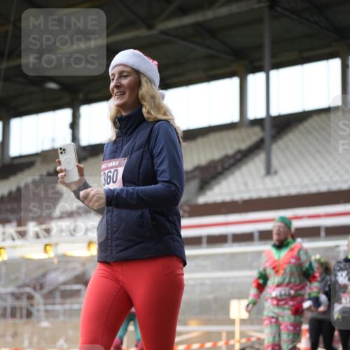 07.12.2025 - St. Pauli X-Mass-Run No. 15 Patografie http://msf.ph/oto/9392042 07.12.2025 10:47:20 Ziel 60, 309, 522, 523, 1171, 1182, 1819, 1847, 1848, 1863, 2200, 2683, 2684, 3101, 3102, 3104, 3105, 3344, 3360, 4853, 4868, 4869 meine-sportfotos.de