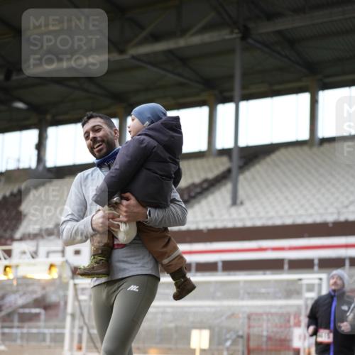 07.12.2025 - St. Pauli X-Mass-Run No. 15 Patografie http://msf.ph/oto/9392055 07.12.2025 10:47:33 Ziel 60, 78, 309, 522, 523, 1182, 1847, 1848, 1863, 2490, 2566, 2690, 3101, 3102, 3104, 3105, 3360, 4615, 4618, 4853, 4868, 4869 meine-sportfotos.de