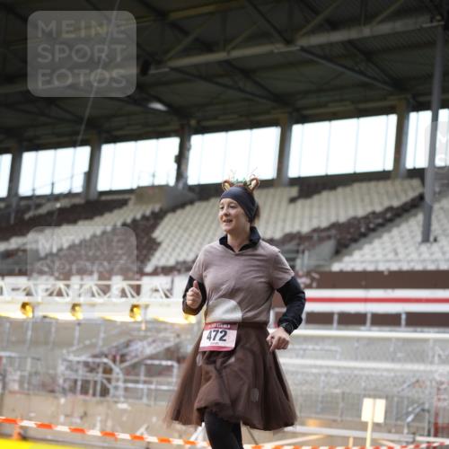 07.12.2025 - St. Pauli X-Mass-Run No. 15 Patografie http://msf.ph/oto/9392074 07.12.2025 10:47:54 Ziel 282, 472, 513, 553, 1555, 2146, 2147, 2608, 2611, 4072, 4863 meine-sportfotos.de
