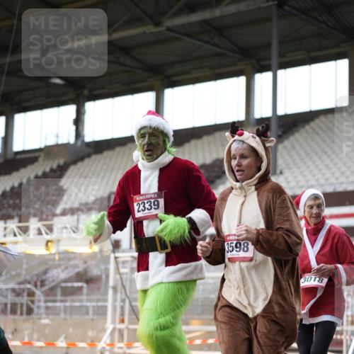 07.12.2025 - St. Pauli X-Mass-Run No. 15 Patografie http://msf.ph/oto/9392089 07.12.2025 10:48:06 Ziel 472, 876, 1195, 2028, 2146, 2147, 2339, 2501, 3018, 3598, 4229 meine-sportfotos.de