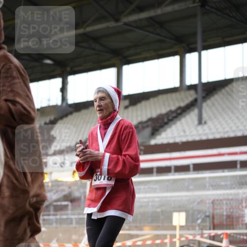 07.12.2025 - St. Pauli X-Mass-Run No. 15 Patografie http://msf.ph/oto/9392091 07.12.2025 10:48:07 Ziel 472, 876, 1195, 2028, 2146, 2147, 2339, 2501, 3018, 3598, 4229 meine-sportfotos.de