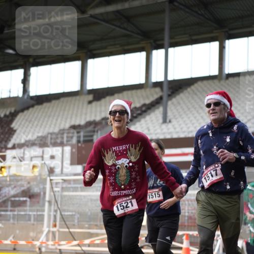 07.12.2025 - St. Pauli X-Mass-Run No. 15 Patografie http://msf.ph/oto/9392118 07.12.2025 10:48:30 Ziel 233, 290, 577, 633, 935, 1009, 1087, 1265, 1267, 1515, 1516, 1517, 1521, 2232, 2233, 2235, 2239, 2241, 2796, 2797, 2803, 3017, 3019, 3346, 4447, 4598 meine-sportfotos.de