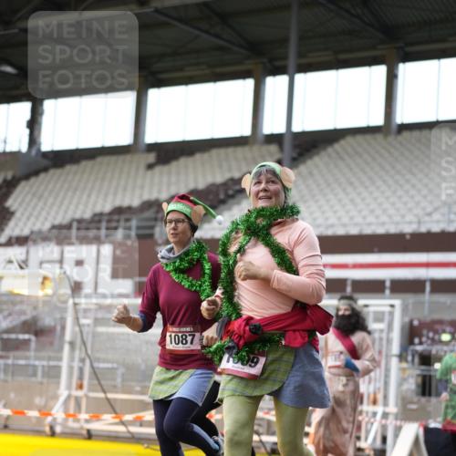 07.12.2025 - St. Pauli X-Mass-Run No. 15 Patografie http://msf.ph/oto/9392126 07.12.2025 10:48:35 Ziel 233, 290, 577, 633, 935, 1009, 1087, 1188, 1189, 1515, 1516, 1517, 1521, 1895, 2232, 2233, 2239, 2241, 2268, 2269, 3017, 3019, 3346, 4598 meine-sportfotos.de