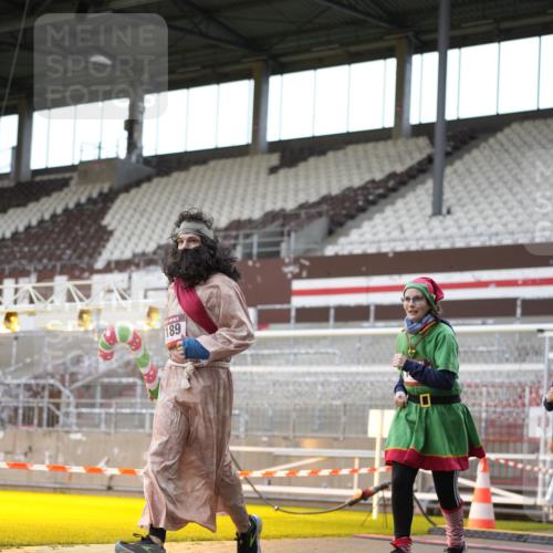 07.12.2025 - St. Pauli X-Mass-Run No. 15 Patografie http://msf.ph/oto/9392131 07.12.2025 10:48:36 Ziel 233, 290, 577, 592, 633, 935, 1009, 1087, 1188, 1189, 1515, 1516, 1517, 1521, 1895, 2232, 2268, 2269, 3017, 3019, 3346, 4598 meine-sportfotos.de