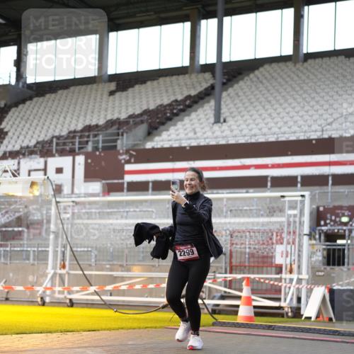 07.12.2025 - St. Pauli X-Mass-Run No. 15 Patografie http://msf.ph/oto/9392184 07.12.2025 10:49:24 Ziel 157, 890, 1179, 1273, 1274, 1663, 2299, 2301, 2421, 2764, 2765, 3366 meine-sportfotos.de