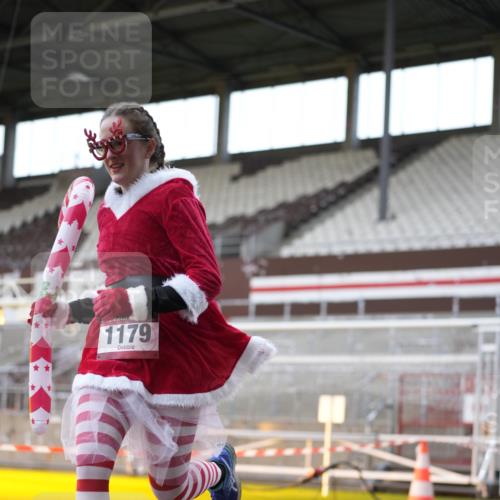 07.12.2025 - St. Pauli X-Mass-Run No. 15 Patografie http://msf.ph/oto/9392191 07.12.2025 10:49:28 Ziel 157, 890, 1179, 1273, 1274, 1663, 2299, 2301, 2421 meine-sportfotos.de