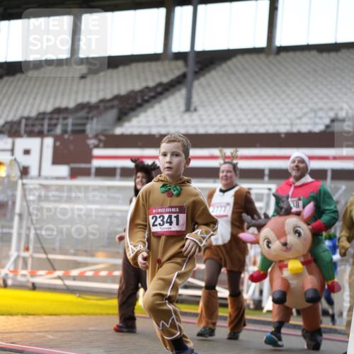 07.12.2025 - St. Pauli X-Mass-Run No. 15 Patografie http://msf.ph/oto/9392194 07.12.2025 10:49:40 Ziel 157, 916, 1035, 1179, 1232, 2100, 2201, 2338, 2340, 2341, 2777, 2779, 3380 meine-sportfotos.de