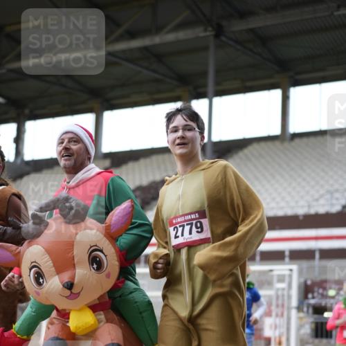 07.12.2025 - St. Pauli X-Mass-Run No. 15 Patografie http://msf.ph/oto/9392199 07.12.2025 10:49:41 Ziel 157, 916, 1035, 1179, 1232, 2100, 2201, 2338, 2340, 2341, 2777, 2779, 3030, 3380 meine-sportfotos.de