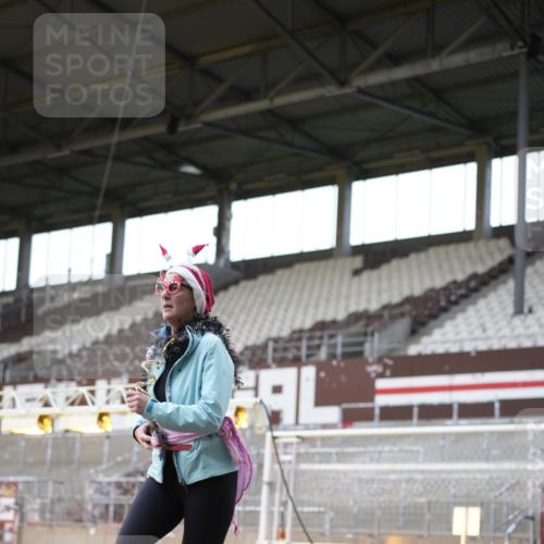 07.12.2025 - St. Pauli X-Mass-Run No. 15 Patografie http://msf.ph/oto/9392213 07.12.2025 10:49:57 Ziel 40, 904, 916, 1035, 1232, 2100, 2201, 2575, 3026, 3030, 4855 meine-sportfotos.de