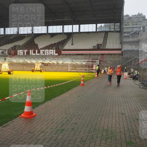 07.12.2025 - St. Pauli X-Mass-Run No. 15 Fabian Wolf http://msf.ph/oto/9392400 07.12.2025 10:10:23 Ziel 962, 1399, 1571, 2083, 2087, 4358, 4507 meine-sportfotos.de