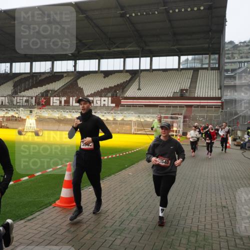 07.12.2025 - St. Pauli X-Mass-Run No. 15 Fabian Wolf http://msf.ph/oto/9393869 07.12.2025 10:21:25 Ziel 149, 270, 1326, 2173, 2927, 3062, 3091, 3384, 3540, 3541, 3848, 3849, 3984, 3988, 4117 meine-sportfotos.de