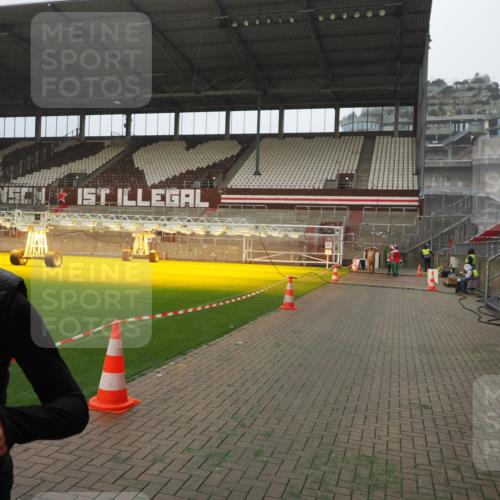 07.12.2025 - St. Pauli X-Mass-Run No. 15 Fabian Wolf http://msf.ph/oto/9394006 07.12.2025 10:22:26 Ziel 1636, 2184, 2817, 2818, 4771, 4774, 4781 meine-sportfotos.de