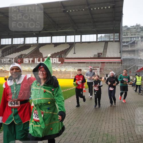 07.12.2025 - St. Pauli X-Mass-Run No. 15 Fabian Wolf http://msf.ph/oto/9394037 07.12.2025 10:22:46 Ziel 715, 739, 794, 1636, 3780, 4287, 4407, 4411, 4419, 4509, 4539 meine-sportfotos.de